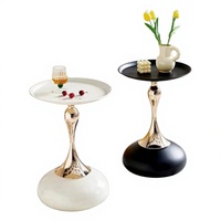 Vente directe d'usine, table d'angle en fer forgé, style minimaliste moderne pour petit appartement, table à thé mobile pour balcon, table de chevet pour chambre à coucher