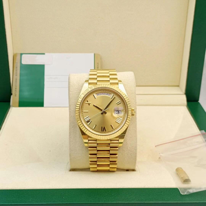 Montre mécanique de luxe en or rose avec fonction plongée et bracelet en acier inoxydable. Les designers peuvent le personnaliser en or 24 carats. - Product Image 2