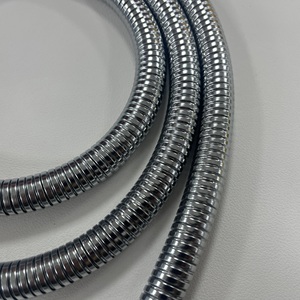 Vòi hoa sen kim loại linh hoạt áp lực cao với cơ chế khóa kép và đầu nối chống rò rỉ để lắp đặt an toàn - Product Image 4