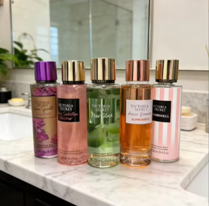 Profumi all'Ingrosso, Spray Floreale di Lusso da 250ml per Donne, Fragranza a Lunga Durata in Flacone per Uso Quotidiano - Product Image 1