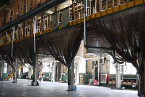 Revêtement de sol époxy auto-nivelant, résistant à l'usure et antidérapant, couleur marbre, pour l'extérieur, pour la maison et l'usine, peinture époxy couleur sable - Product Image 2