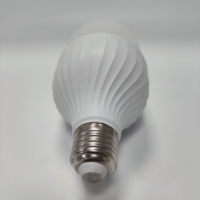 Lámpara Bombilla T Bombilla Sensor de movimiento Luz recargable Emergencia Piezas de repuesto de lujo Lista de precios Bombillas de luz LED