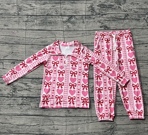 Ensemble de vêtements pour enfants en gros, 2 pièces, sweat à capuche à fermeture éclair et pantalon de jogging avec imprimé nœuds d'amour pour la Saint-Valentin, vêtements pour sœurs - Product Image 3