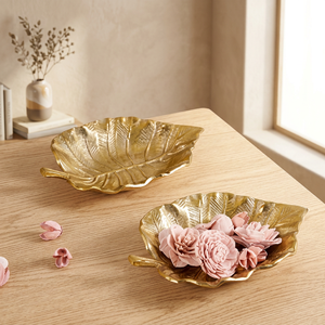 Assiette décorative en forme de feuille dorée, en métal fait main, style glamour, pour centre de table de mariage - Product Image 4