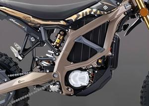 ÉDITION LIMITÉE MARRON 21kW 60Ah Longue Portée Desert <span class=keywords><strong>Runner</strong></span> Surron Ultra Bee pour l'Aventure 2025 - Product Image 5