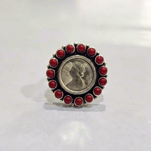 Ha Gems Bague Victoria Queen de qualité supérieure avec pierres de corail rouge |   Bague cocktail minimaliste en argent sterling 92,5 pour femme - Product Image 1