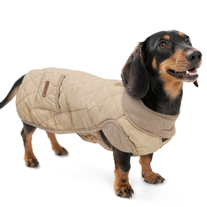 Giacca da cane bassotto medio trapuntata abbigliamento invernale per animali domestici resistente all'acqua in poliestere e lavabile in stile moderno - Product Image 1