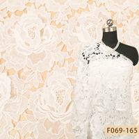 Kain Brokat GUIPURE Putih 3D Floral Elegan (Polyester/Nylon) untuk Gaun Pengantin - Lembut & Halus
