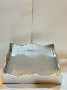 Plateau de service en laque haute brillance de qualité supérieure, plat décoratif sophistiqué fini à la main, cadeau idéal pour un déménagement ou un mariage - Product Image 3