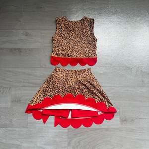 Toddler Girls Leopard Print Sleeveless <b>Crop</b> <b>Top</b> Skirt 2PCS Summer Active Outfit with <b>Red</b> Scalloped Hem Bow - Product Image 2