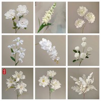 Fleurs artificielles en soie et plastique blanches, faites à la main, longue durée, pour mariage, Noël : roses, phalaenopsis, lys, étoiles
