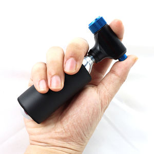 Kit de réparation pour vélo, ensemble de <span class=keywords><strong>pompe</strong></span> à <span class=keywords><strong>CO2</strong></span> 16g, <span class=keywords><strong>cartouche</strong></span> de cylindre de <span class=keywords><strong>CO2</strong></span> filetée avec gonfleur - Product Image 2