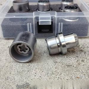 JNUM Écrous de roue <span class=keywords><strong>antivol</strong></span> en acier allié argenté, lot de 6, pour Land Rover Range Rover Series - Product Image 4