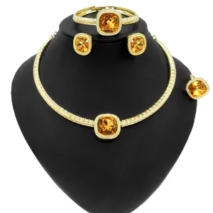 Yulaili Wholesale Dubai Fashion Pendant Designs Gold Pearl Jewelry Set Buyers Necklace Bracelet Earring Ring