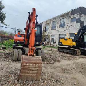 Excavatrice sur pneus hydraulique Doosan DX60W de 6 tonnes fabriquée en Corée du Sud avec moteur, pompe, roulement et moteur à vendre à Shanghai, Chine - Product Image 4