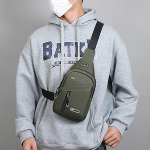 LJD810 Bolso de pecho para hombre, de nailon, resistente al agua, con múltiples compartimentos, bandolera para uso diario, gris, negro, verde, azul - Product Image 1