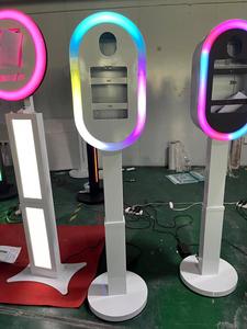 Oval <span class=keywords><strong>IPad</strong></span> Photo Booth Paquete de estuche de vuelo cambiable de color para fiestas de boda Compatible SLR Se puede elevar Agujero de cámara reducido - Product Image 6