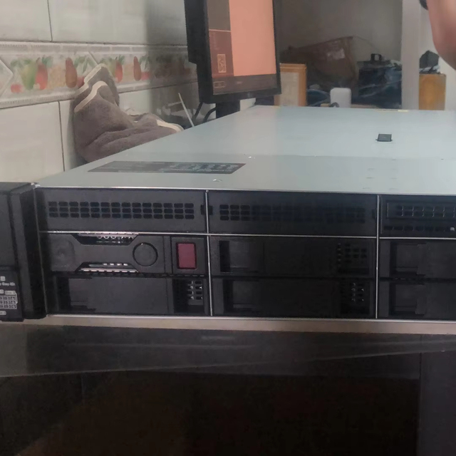 ProLiant DL380 Gen10 8LFF 2U Rack Server 2 X Intel Xeon-4208 8-Core 2.10GHz Processor 32GB RAM in Stock