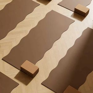 Alfombrilla de Yoga de Goma PU Antideslizante para Gimnasio en Casa, Alfombrilla de Yoga de Goma PU para Pilates, Venta al por Mayor Personalizada - Product Image 3