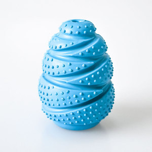 Jouet interactif pour chien en caoutchouc naturel écologique en forme de cône, avec saveur vanille, pour l'entraînement et la stimulation, idéal pour les friandises et les jeux de mâcher. - Product Image 1