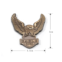 Emblema de Águila Fundido a Presión en Aleación de Zinc, Insignia Metálica 3D para Coche, Escudo 2028, Acabado Bronce Antiguo, Regalo Coleccionable, Venta al por Mayor Personalizada