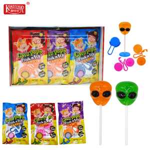 Sucette Gyro Pops Flick N Fly, jouet tournant en forme de tête d'alien, bonbons pour enfants, emballage en boîte de bonbons sur bâton, bonbons durs multicolores - Product Image 1