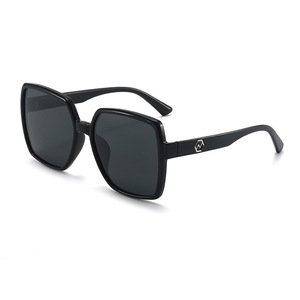 Gafas de Sol con Marco Cuadrado, Polarizadas, UV400, Montura Completa, Protección Solar para Mujer, Moda 2025 - Product Image 5