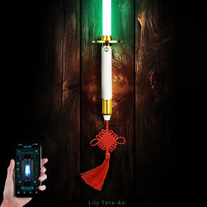 <span class=keywords><strong>Sabre</strong></span> <span class=keywords><strong>laser</strong></span> Lily High Republic avec poignée métallique, RGB 16 couleurs changeantes, mouvement fluide, <span class=keywords><strong>sabre</strong></span> <span class=keywords><strong>laser</strong></span> Force FX pour cosplay, cadeau - Product Image 1