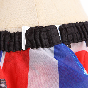 Cape de coiffure rayée rouge, bleue et blanche, anti-adhésive, pour salon de coiffure - Product Image 5