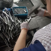 Pince à bec effilé professionnelle pour ajustement de montures de lunettes, en acier inoxydable, personnalisable pour la réparation DIY et les ateliers d'optique