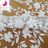 Tissu en dentelle brodée florale 3D de luxe HY2984-4 pour la conception de robes de mariée