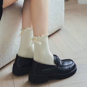 JK giapponese dolce fiocco legato <span class=keywords><strong>calze</strong></span> a tubo centrale da donna con tacco con fiocco Casual nero bianco Pile <span class=keywords><strong>calze</strong></span> sportive da ragazza in cotone - Product Image 3