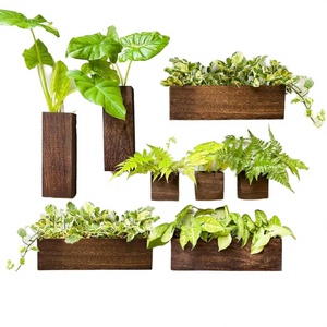 Plantes succulentes artificielles mélangées dans une jardinière rectangulaire suspendue moderne - Boîte à plantes en bois sculpté à la main de couleur marron - Product Image 4