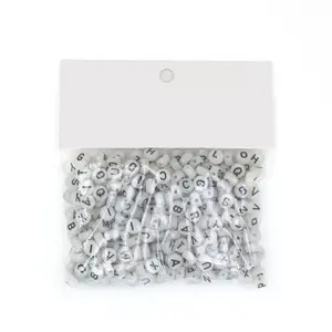 Logo carte personnalisation 4*7mm lettres lumineuses perles lueur en plastique Alphabet perles pour la fabrication de bijoux