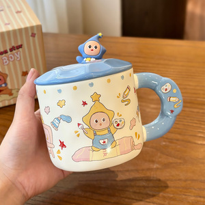 แก้วเซรามิคลายการ์ตูนน่ารัก มีฝาและหูจับ สำหรับเด็กและผู้ใหญ่ ของขวัญวันเกิด ฤดูใบไม้ผลิ 2025 - Product Image 4