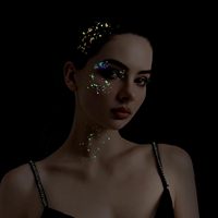 Gel Pailleté Liquide Iridescent Effet Glow-in-the-Dark pour Visage, Yeux et Corps – Idéal Maquillage de Fête et Fournitures de Soirée – Offre Spéciale