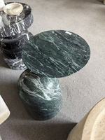 Table basse en marbre vert naturel avec plateau solide, design moderne, écologique et durable pour salon, chambre et salle à manger