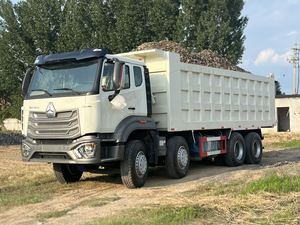 Camion à benne basculante HICA Howo 8x4 NX remanufacturé, 371 CV, benne puissante pour le transport minier et les travaux de terrassement - Product Image 2