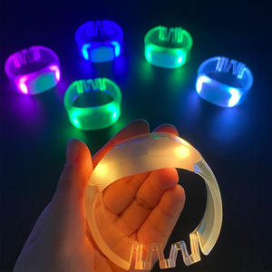 Gelang LED RGB nirkabel LOGO kustom pemasok pesta Remote Control DMX lampu LED gelang perlengkapan pesta Promosi - Product Image 6