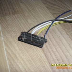 Conector Automotriz Olt, Enchufe de Plástico Negro Universal, Modelo Olt 001002003004005 para Uso en Automóviles - Product Image 5