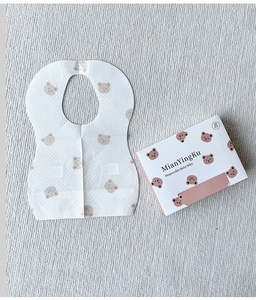 Bavoirs jetables en tissu non tissé pour bébé, imprimés de dessins animés, imperméables, portables et ajustables pour garçons et filles - Product Image 3