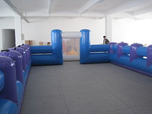Hot Sale <b>Inflatable</b> Football Court with PVC Material and 1000KG Capacity for Outdoor Commercial Amusement - Product Image 4
