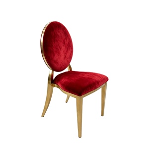 Chaises de salle à manger empilables en métal à dossier rond, en velours rouge royal et or, pour mariages, adultes, événements et salles de bal - Product Image 1