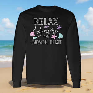 T-shirt à manches longues « Relax You're on Beach Time » avec message de motivation pour les vacances – Idéal pour la promotion - Product Image 3