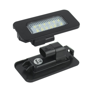 Luce targa LED bianca per Alfa Romeo <span class=keywords><strong>Giulia</strong></span> 952 2016-2022 & Stelvio 949 2016-2022 nuova luce targa posteriore - Product Image 3
