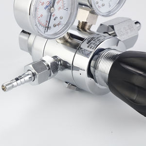 Regulador de nitrógeno de alta presión HG12T con medidores Válvula de presión de gas cromada de latón y medidores de flujo para regulador de propano - Product Image 6