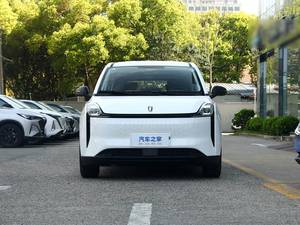 Véhicule Électrique Neuf en Promotion : MPV Spacieux et Pratique Bestune NAT pour Usage Professionnel (<span class=keywords><strong>Taxi</strong></span>) - Product Image 2