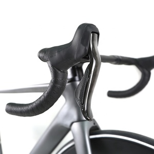 Nouveau Vélo de <span class=keywords><strong>Course</strong></span> sur Route en Fibre de Carbone 700c R12 2026 avec Frein à Disque 24 Vitesses et Groupe de Commande Électronique Sans Fil Twitter Arrivée - Product Image 2