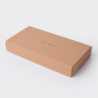 Boîte en Carton blanc ondulé pour vêtements, Logo personnalisé pour la livraison de luxe, 50 pièces