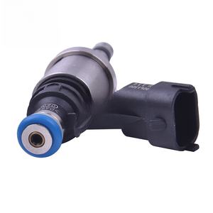 Vanne de pulvérisation professionnelle A-udi A3 A4 A6L TT V-W Go-lf Rabbit <span class=keywords><strong>Seat</strong></span> <span class=keywords><strong>Leon</strong></span> 2.0T <span class=keywords><strong>Injecteur</strong></span> 06F906036A Buse 0261500020 Vanne d'injection - Product Image 2